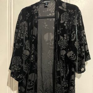 Black velvet skull print kimono fringe bottom XL